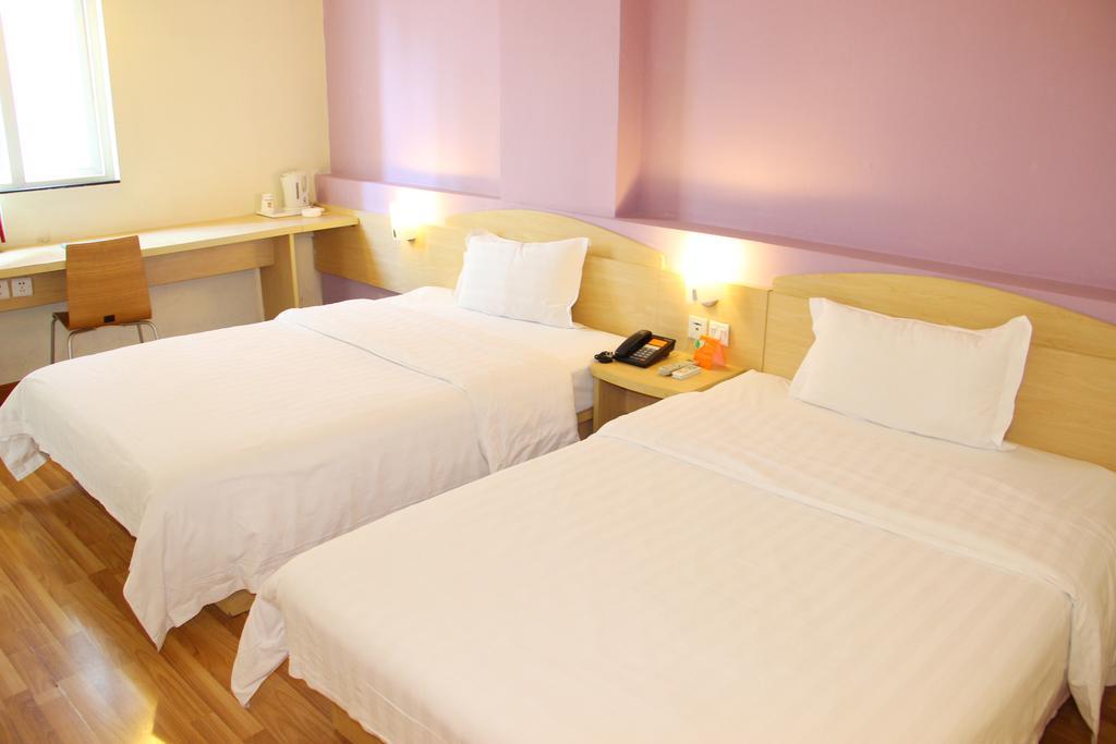 Hotel 7days Dongsi Branch