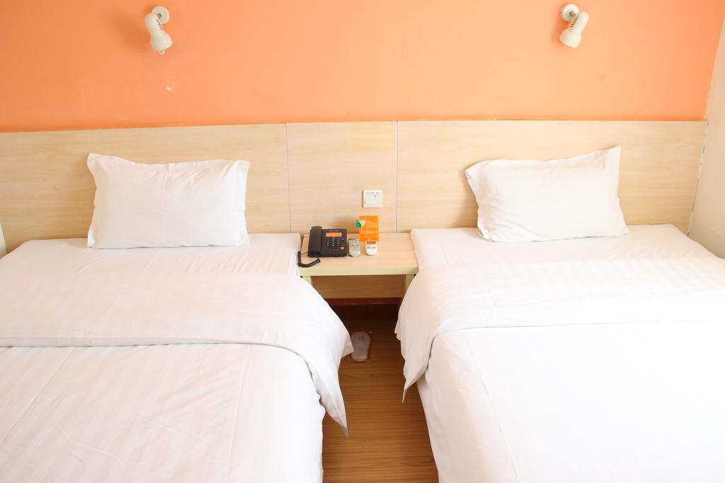 Hotel 7days Dongsi Branch 2*