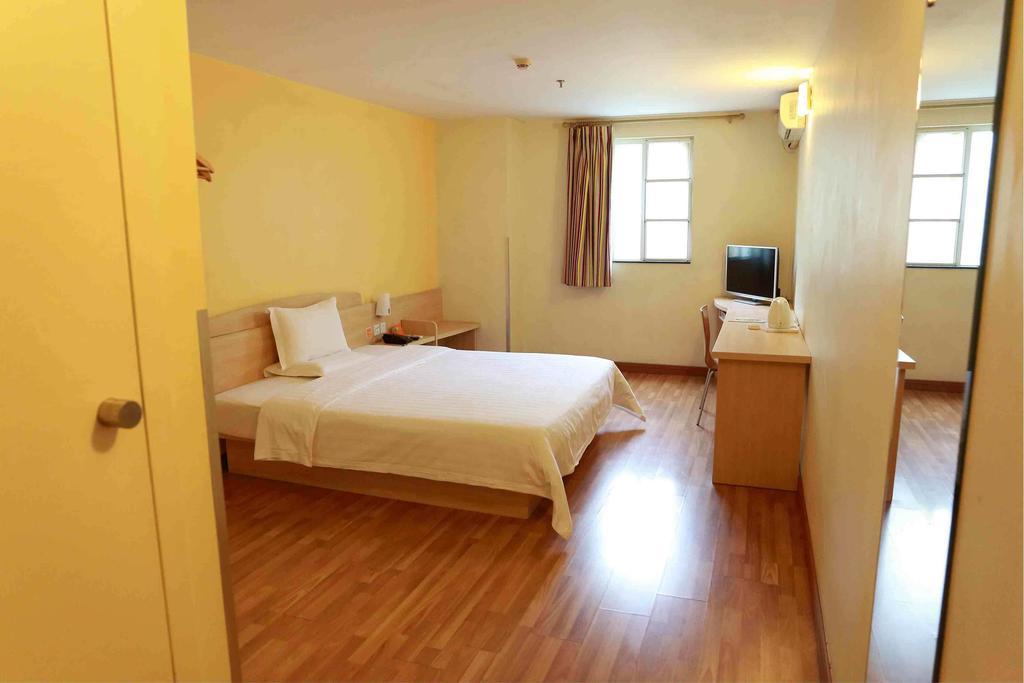 7Days Inn Beijing Dongsi Branch 2*